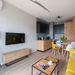 Airport Okecie Cybernetyki Apartment Warschau