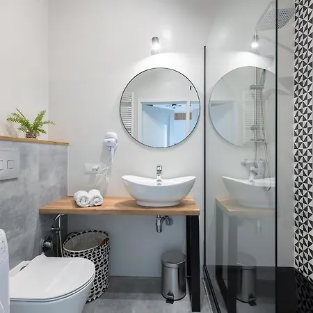 Airport Okecie Cybernetyki *