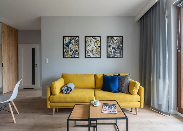 アパート Airport Okecie Cybernetyki *