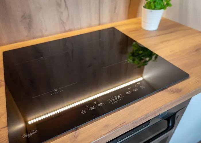 Airport Okecie Cybernetyki ワルシャワ